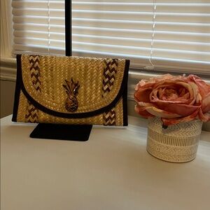 Woven Straw Clutch with Pineapple Design-Bahama art